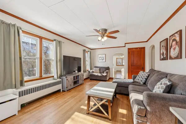 1222 5th Street, Nevada, IA 50201