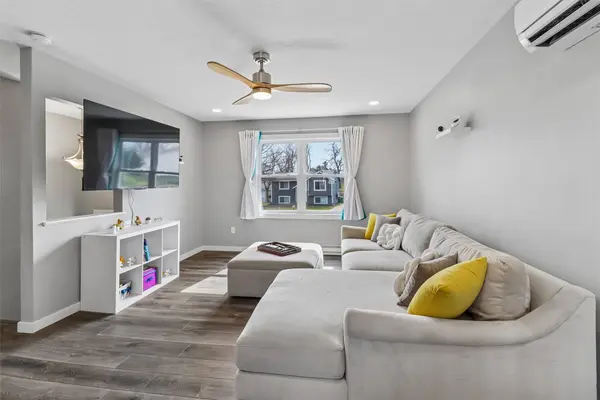 2229 Windflower Drive, Norwalk, IA 50211