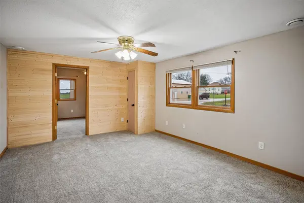 100 E Prairie Street, Truro, IA 50257