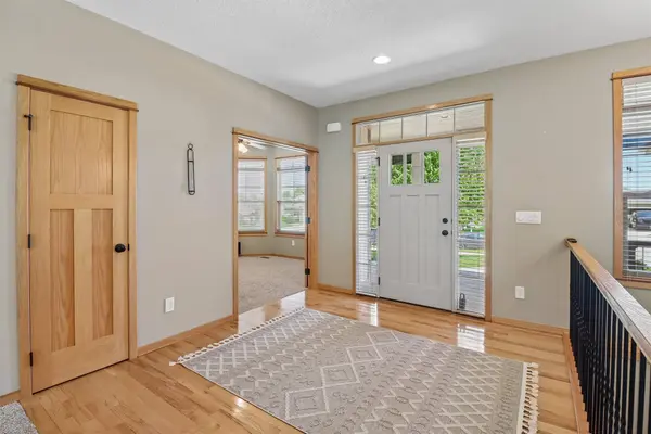 520 Crescent Lane, Norwalk, IA 50211
