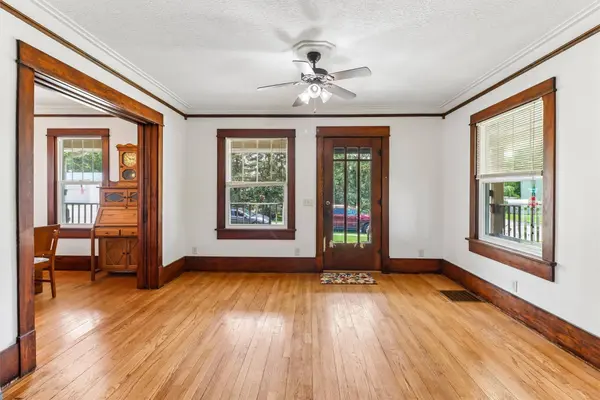 406 Knotts Street, New Virginia, IA 50210