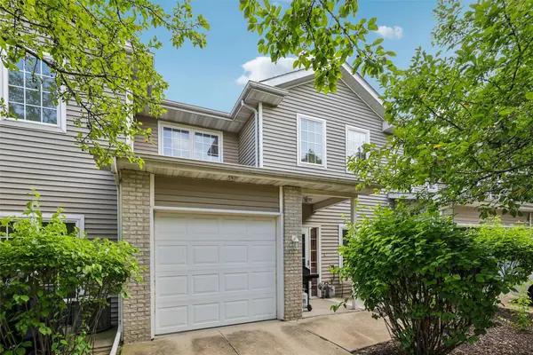 1153 S 52nd Street #1407, West Des Moines, IA 50265