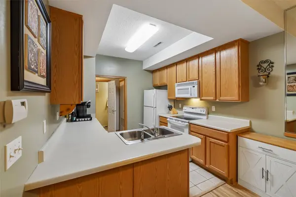 1153 S 52nd Street #1407, West Des Moines, IA 50265