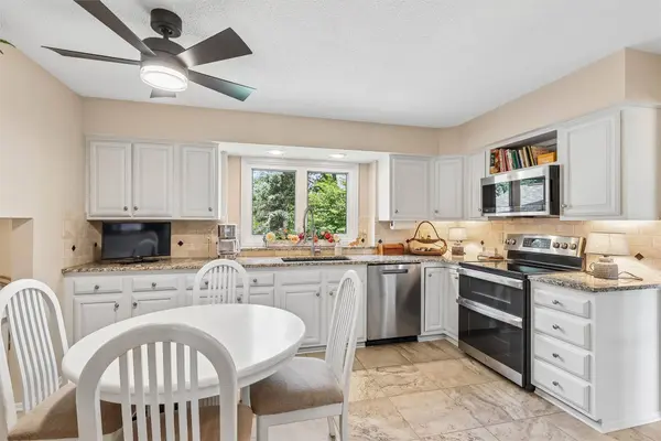 10233 Clark Street, Clive, IA 50325