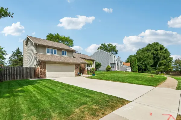 10233 Clark Street, Clive, IA 50325