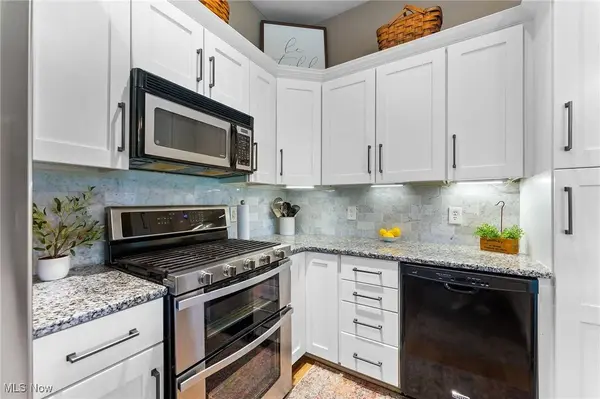 130 Hillside DR, East Palestine, OH 44413