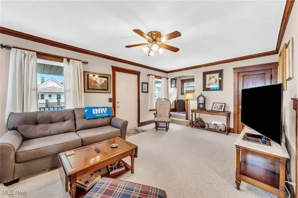 6907 Orchard AVE, Parma, OH 44129