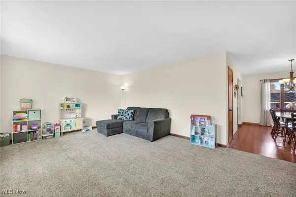 4093 Randall DR, Brunswick, OH 44212