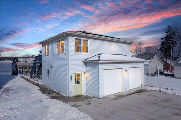 664 Pine DR, Lake Milton, OH 44429