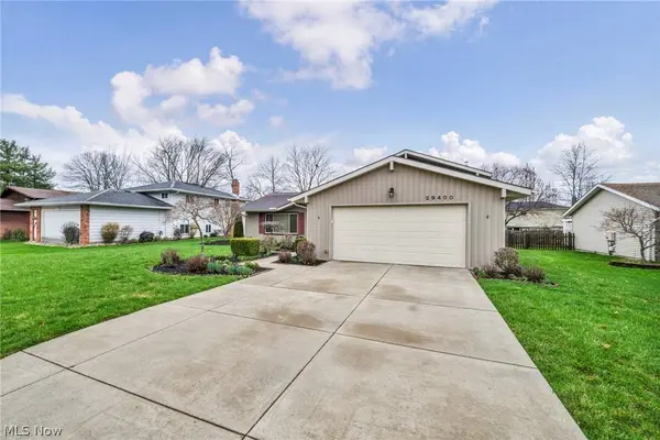 29400 Vita LN, North Olmsted, OH 44070