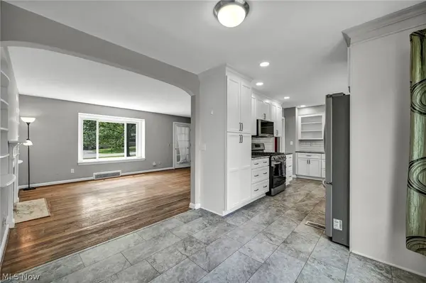 7035 Farview RD, Brecksville, OH 44141