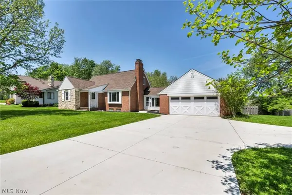 7035 Farview RD, Brecksville, OH 44141