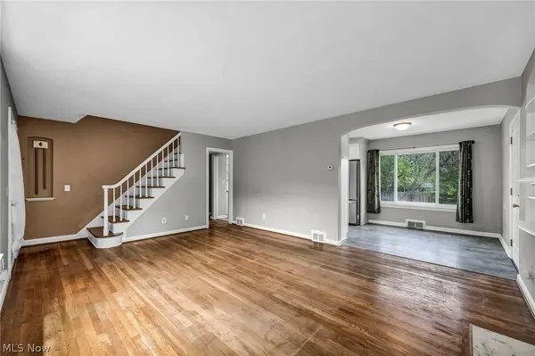 7035 Farview RD, Brecksville, OH 44141