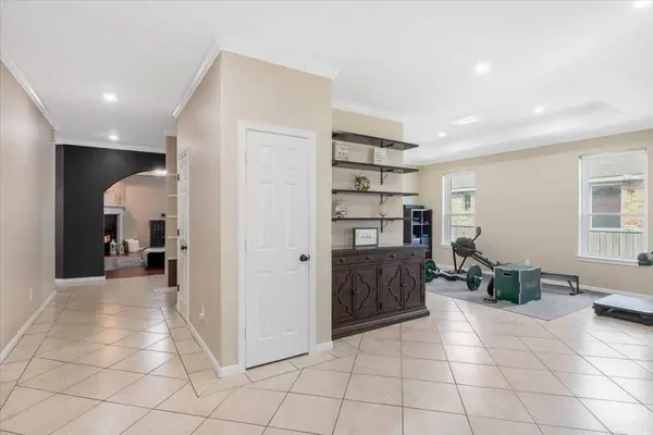 5343 Oak Cove DR, Houston, TX 77091