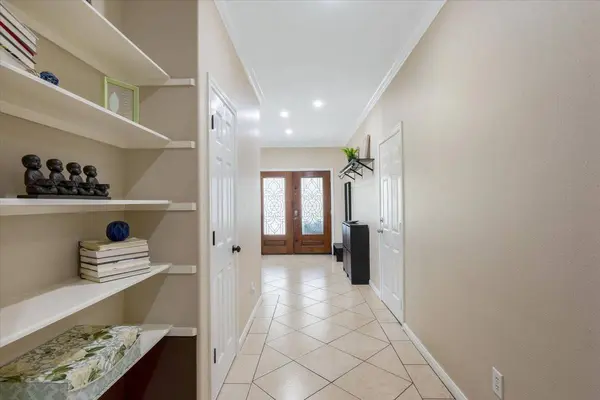 5343 Oak Cove DR, Houston, TX 77091
