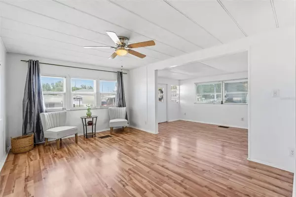 37828 NEWAL AVE, Zephyrhills, FL 33542