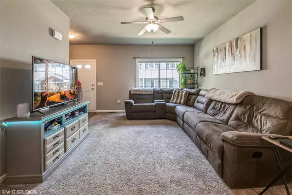 633 Canterbury Place, Norwalk, IA 50211