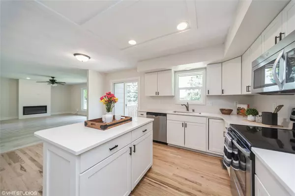 218 NE Mandy Lane, Ankeny, IA 50021