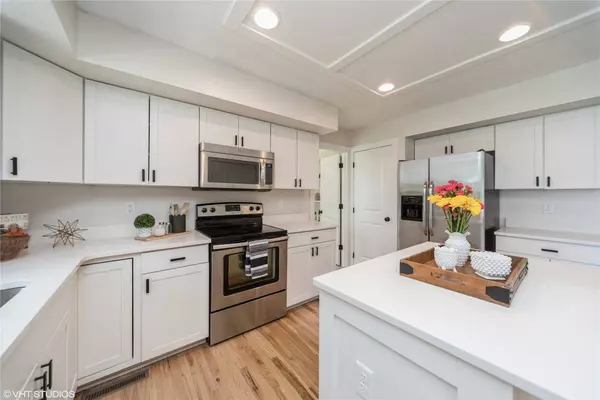 218 NE Mandy Lane, Ankeny, IA 50021