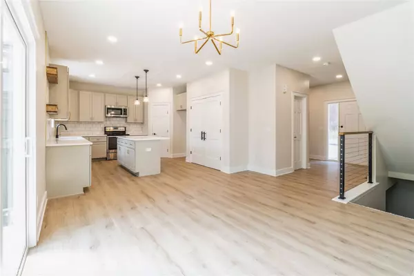 3505 SW Edgewood Lane, Ankeny, IA 50023