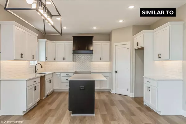 4648 177th Street, Urbandale, IA 50323