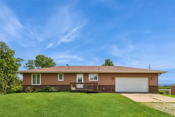 11718 NW 142nd Avenue, Polk City, IA 50226