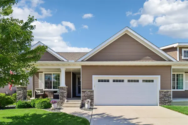 2812 NW 43rd Street, Ankeny, IA 50023
