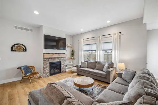 100 Summit Circle NW, Bondurant, IA 50035