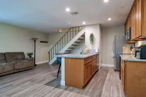 5615 Revelstok DR #2, Sacramento, CA 95842