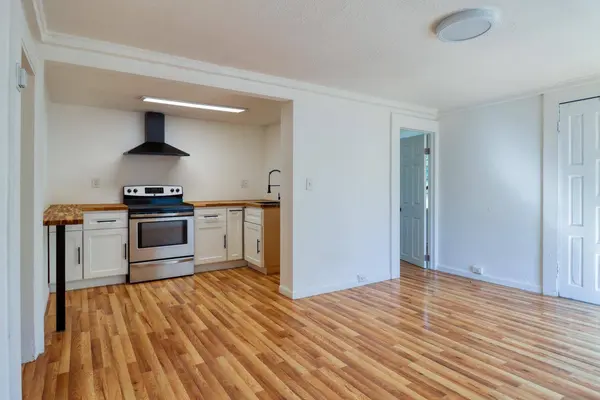2389 Empress ST, Sacramento, CA 95815