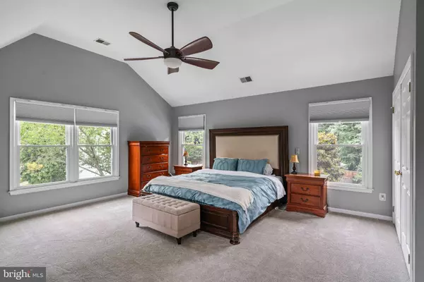 15032 GREENMOUNT DR, Woodbridge, VA 22193