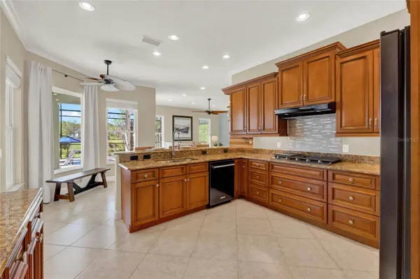 12030 EAGLE POINT CT, Leesburg, FL 34788
