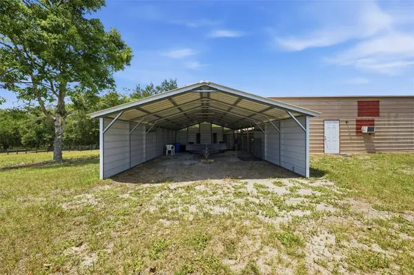 14433 LAKE YALE RD, Umatilla, FL 32784