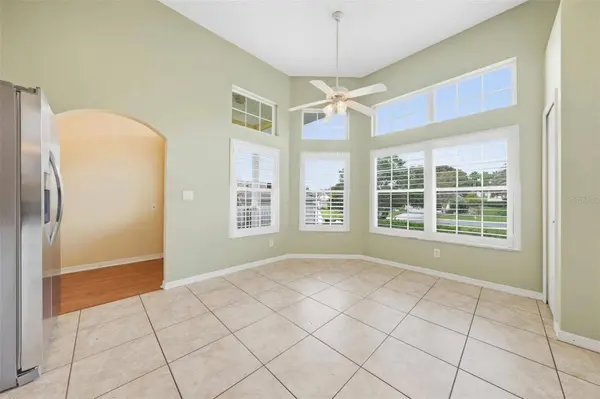 5596 FREEPORT DR, Tavares, FL 32778