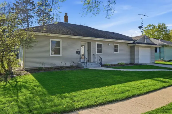 803 E 4th Avenue, Brodhead, WI 53520