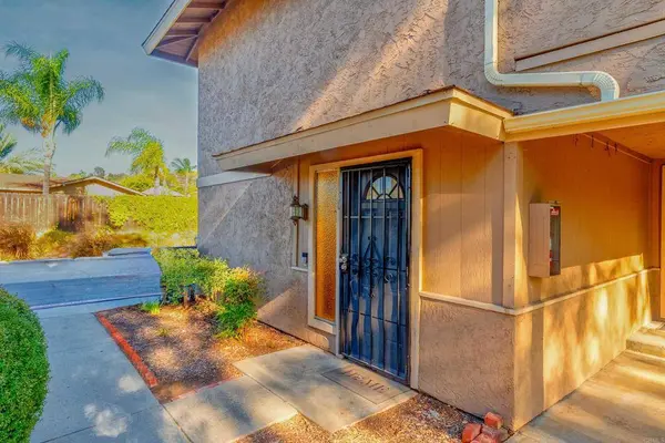 963 Amistad PL #D, El Cajon, CA 92019