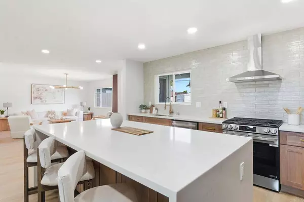 5822 Stadium ST, San Diego, CA 92122