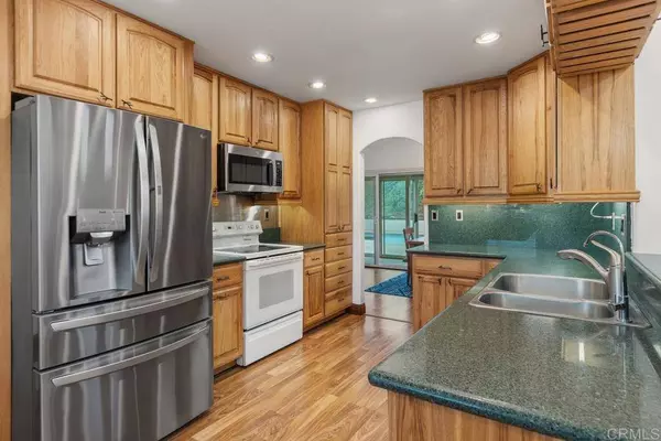 11515 Escoba PL, San Diego, CA 92127