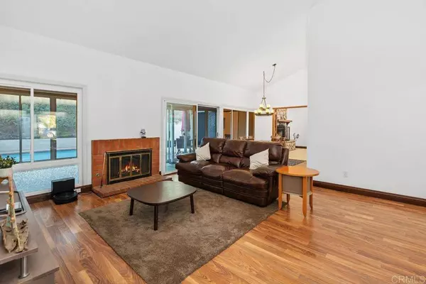 11515 Escoba PL, San Diego, CA 92127