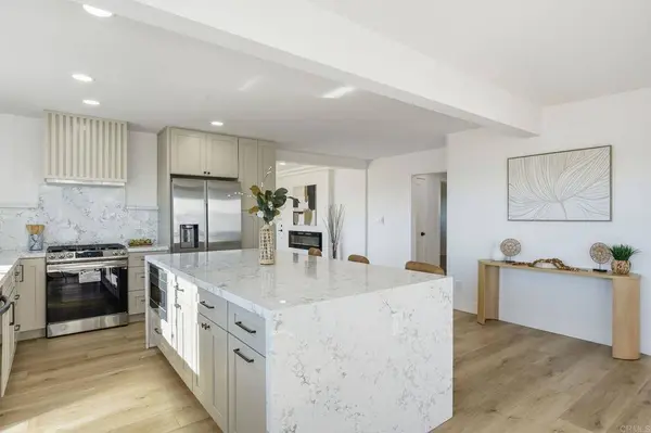 3046 Whittier ST, San Diego, CA 92106