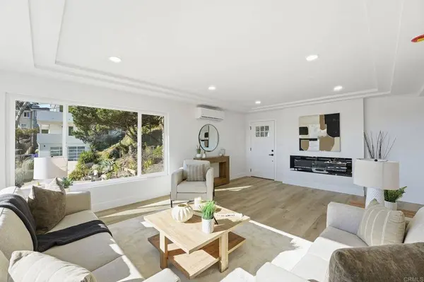 3046 Whittier ST, San Diego, CA 92106