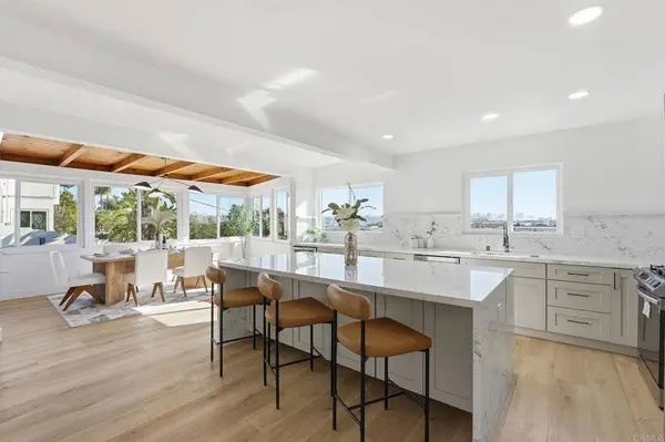 3046 Whittier ST, San Diego, CA 92106