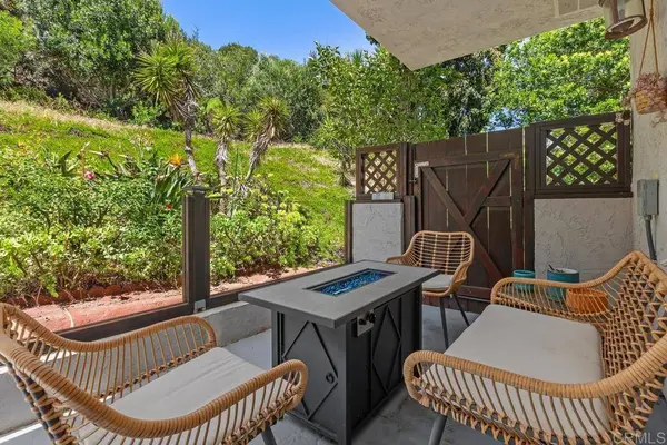 2419 La Costa AVE #A, Carlsbad, CA 92009