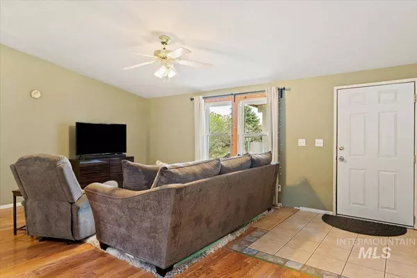 919 E Baseline Road, Boise, ID 83716