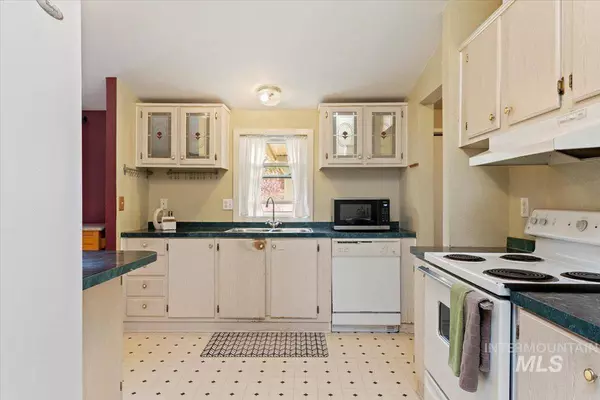 919 E Baseline Road, Boise, ID 83716