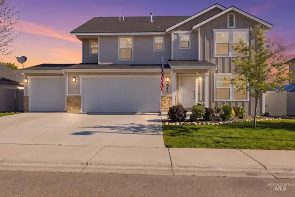 3842 E Holly Ridge Dr, Nampa, ID 83686
