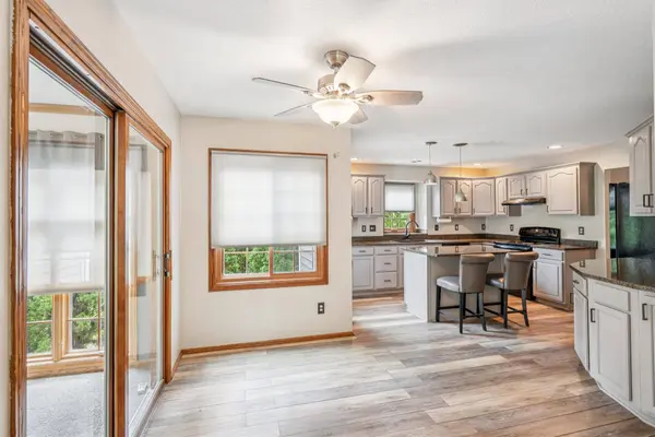 5517 Kensington Circle, Johnston, IA 50131