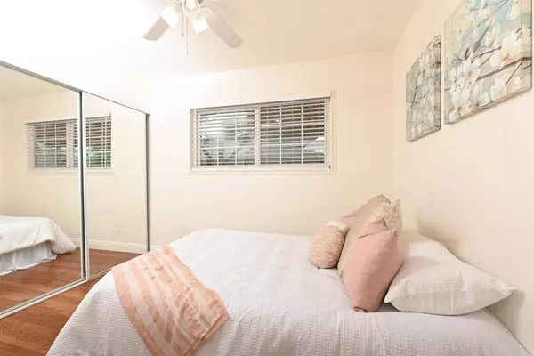 327 Alderson ST, El Cajon, CA 92019