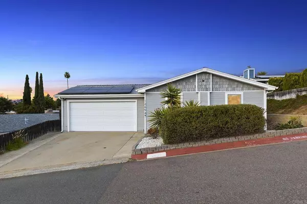 12694 Jackson Heights DR, El Cajon, CA 92021