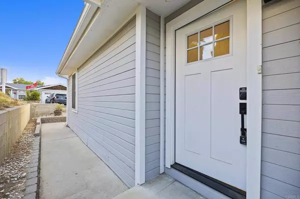 12694 Jackson Heights DR, El Cajon, CA 92021